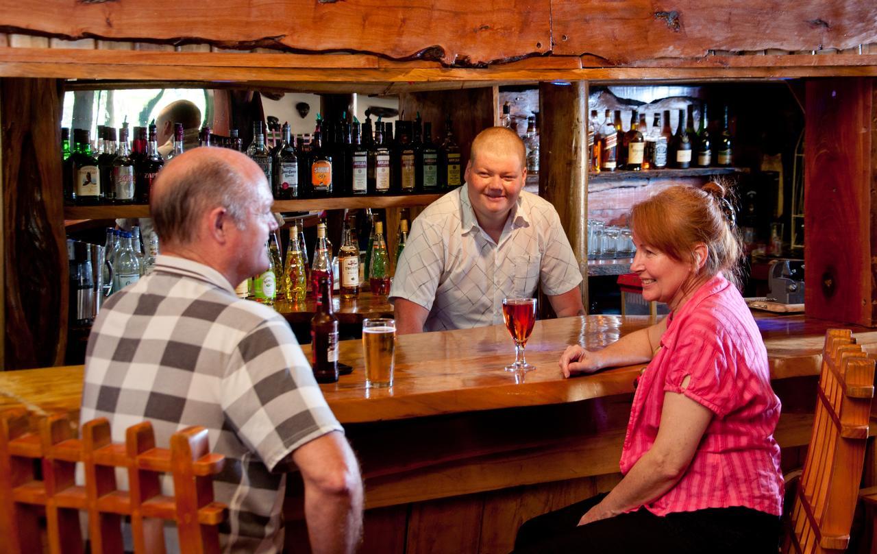 Woodpecker Inn Richards Bay Extérieur photo