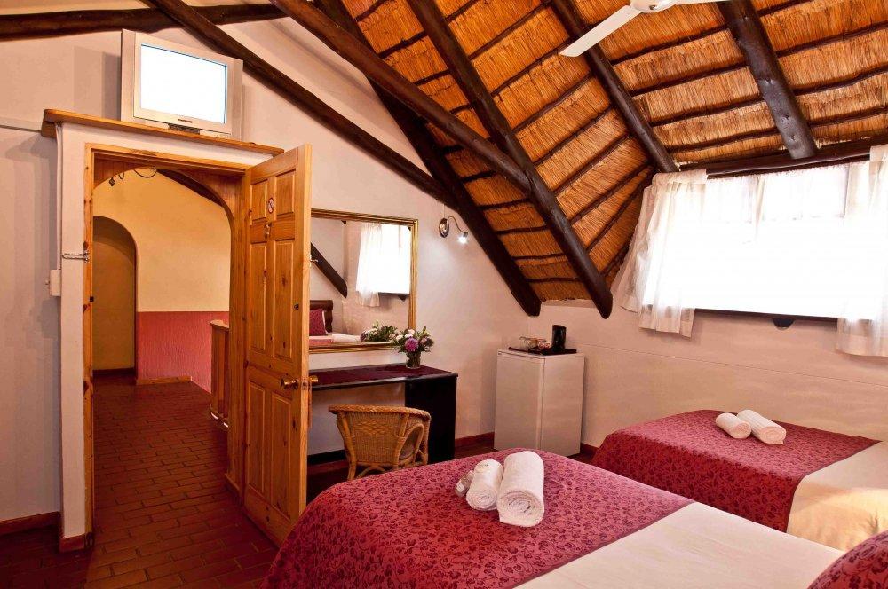 Woodpecker Inn Richards Bay Extérieur photo