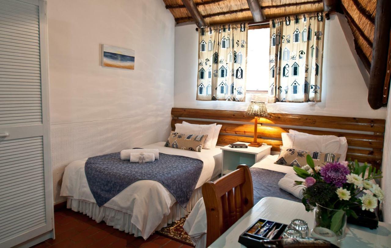 Woodpecker Inn Richards Bay Extérieur photo
